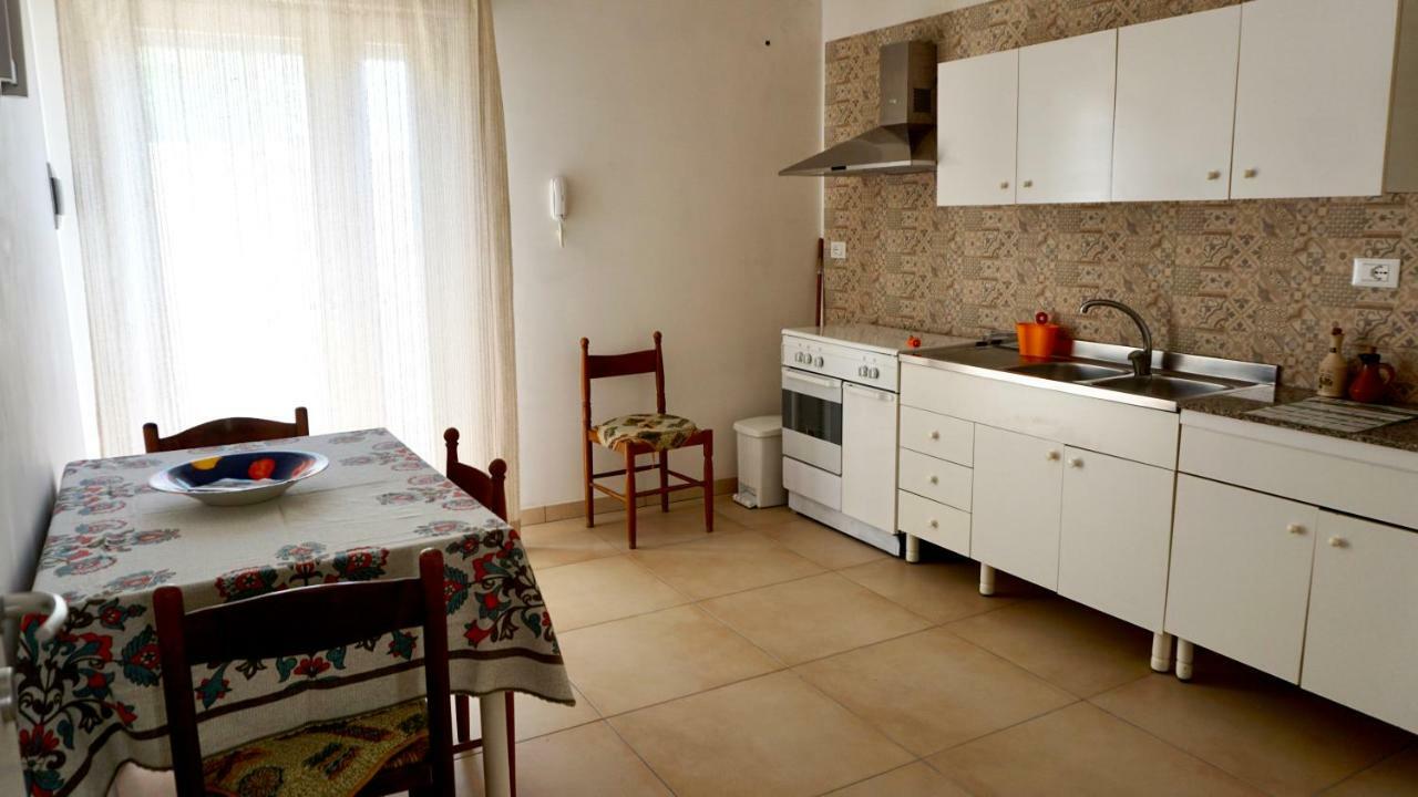 Appartamenti Torre Lapillo Esterno foto